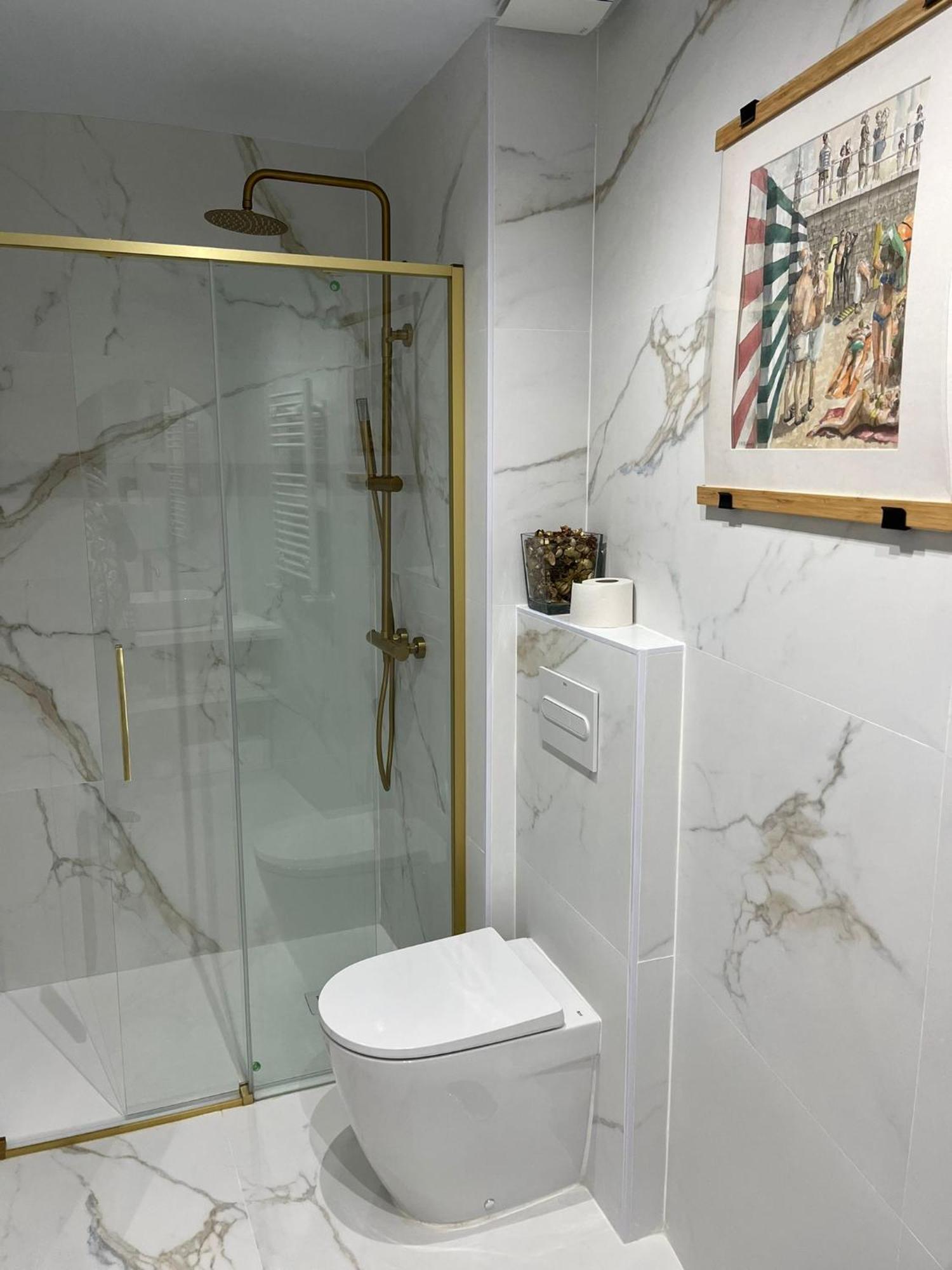 Apartamento Salsipuedes-La Catedral Овиедо Екстериор снимка